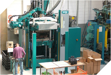 Laboratorio Presse a compressione e a iniziene